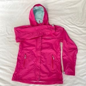 Women’s Vineyard Vines raincoat